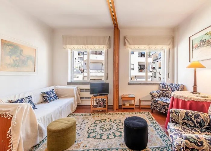 Guestready - Classic \'Portuguese\'-Style Apartment In Sunny Cascais